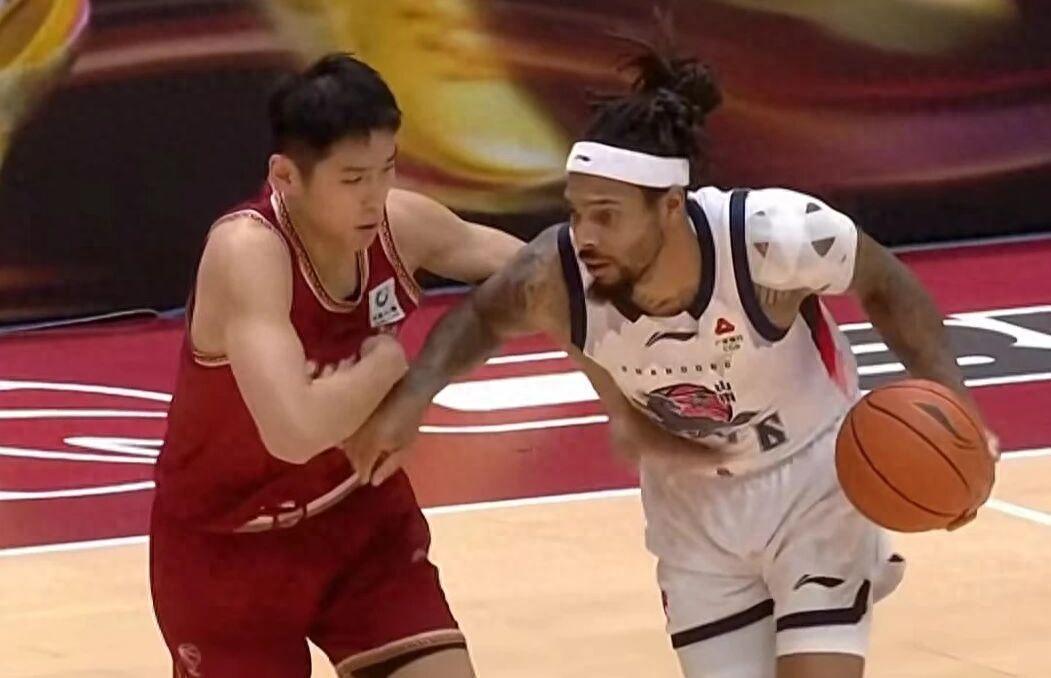 安博体育-狂输23分！山东惨败浙江，这3人彻底隐身，坑哭全队！